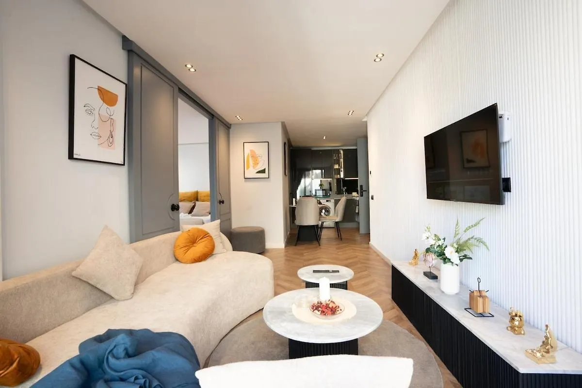 Central Cozy Location With 2 Balconies Fast Wifi 2 Minutes To Kfc Mcdo Bd 2 Mars Casablanca