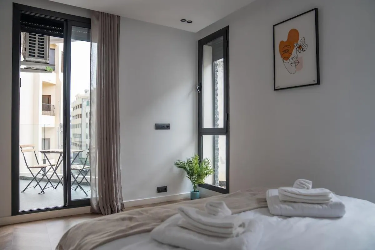 Central Cozy Location With 2 Balconies Fast Wifi 2 Minutes To Kfc Mcdo Bd 2 Mars Casablanca