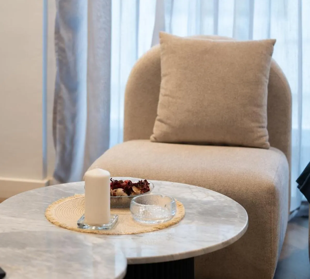Central Cozy Location With 2 Balconies Fast Wifi 2 Minutes To Kfc Mcdo Bd 2 Mars Casablanca Maroko
