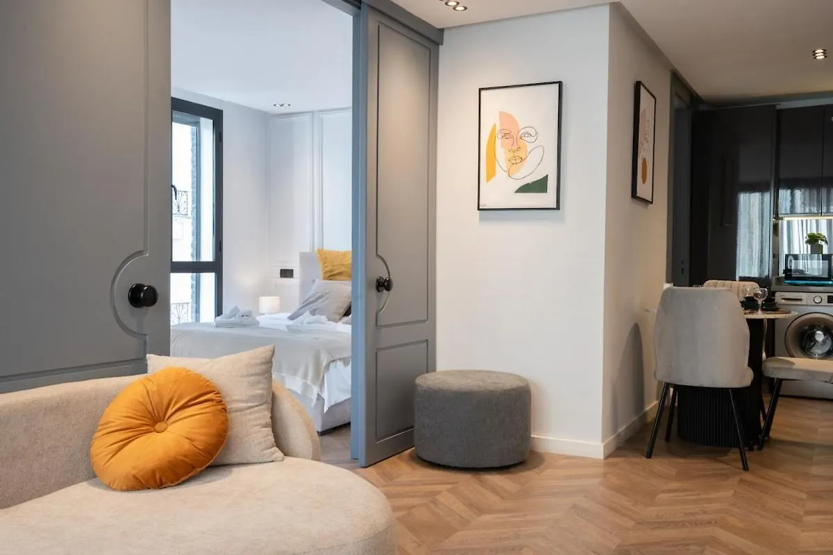 Central Cozy Location With 2 Balconies Fast Wifi 2 Minutes To Kfc Mcdo Bd 2 Mars Casablanca